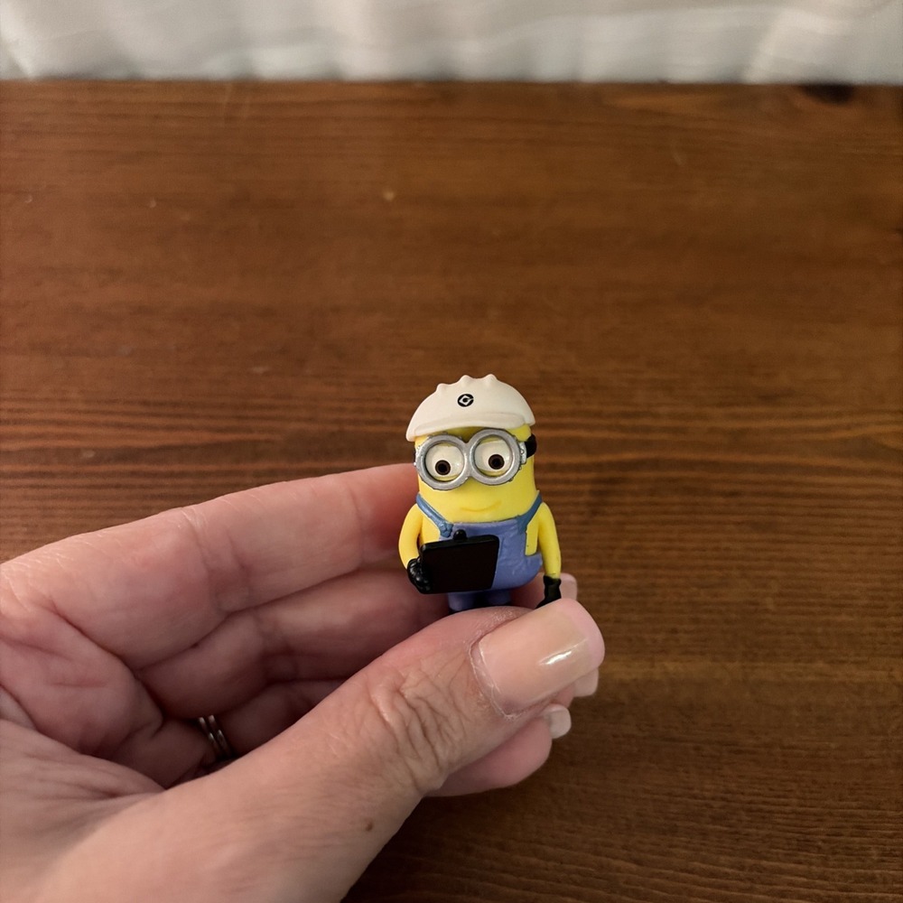 Despicable Me‎ Minion Worker Minifigure Collectible Action Figure Toys Kid Gifts